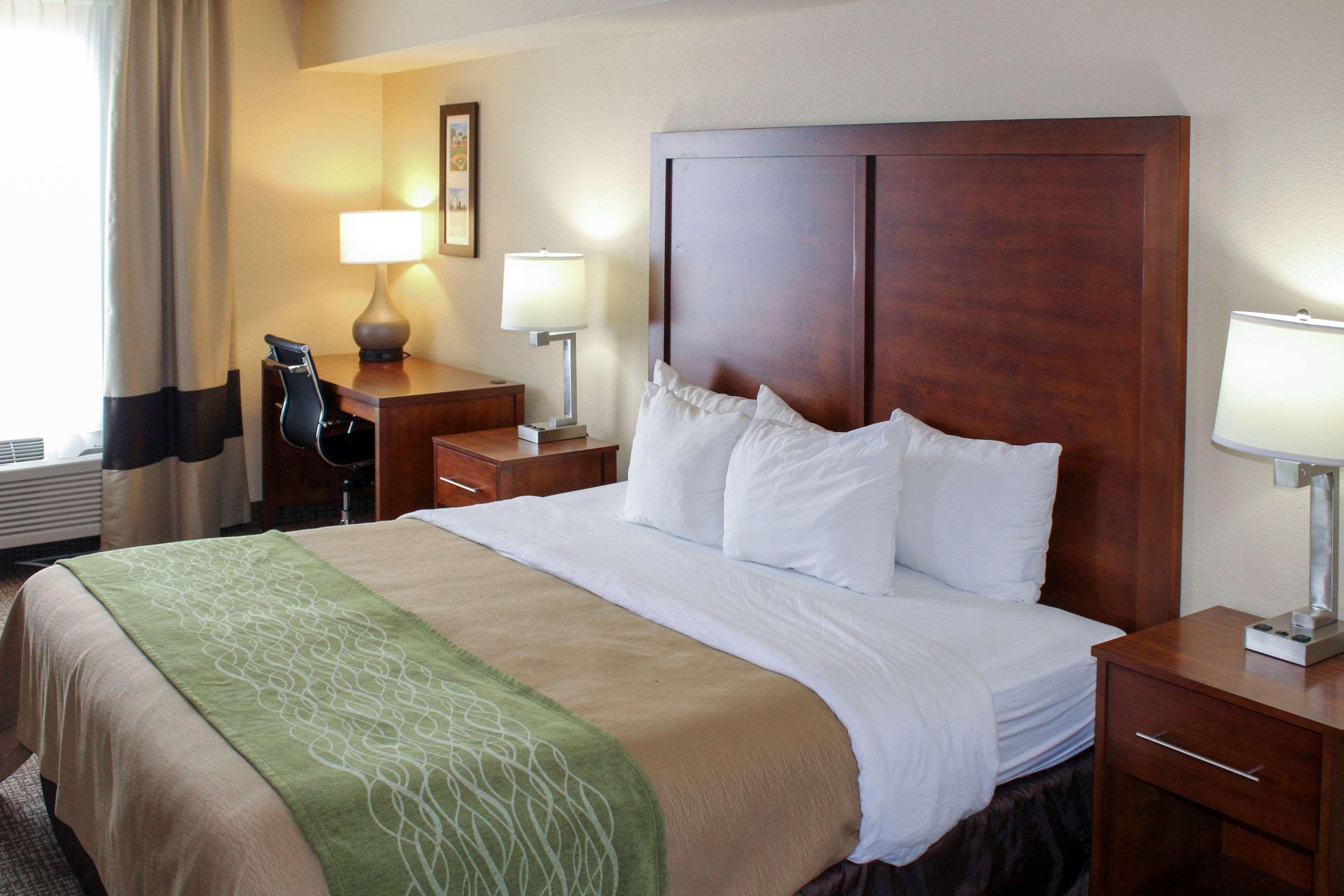 Comfort Inn & Suites St Louis - Честерфілд Екстер'єр фото