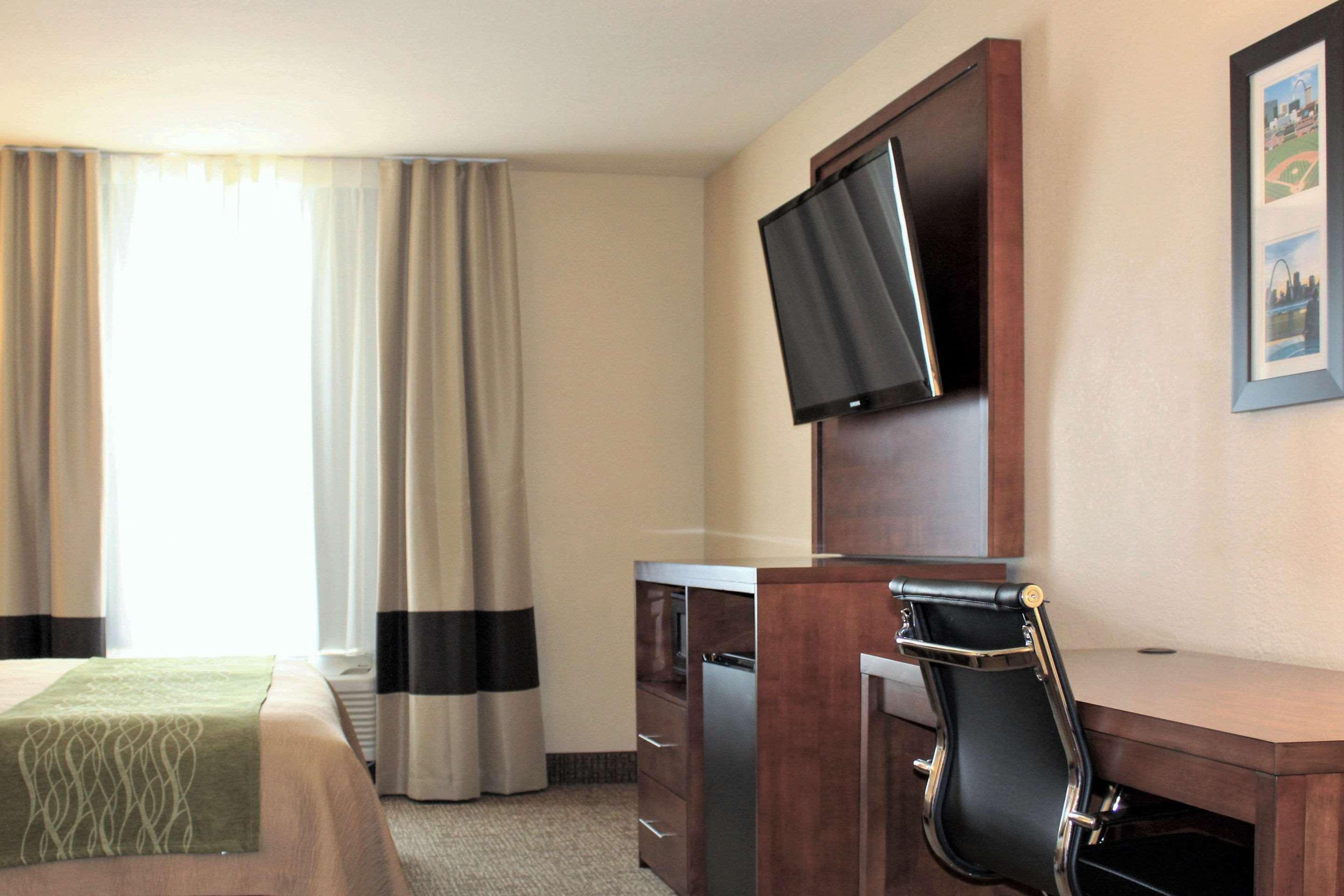 Comfort Inn & Suites St Louis - Честерфілд Екстер'єр фото