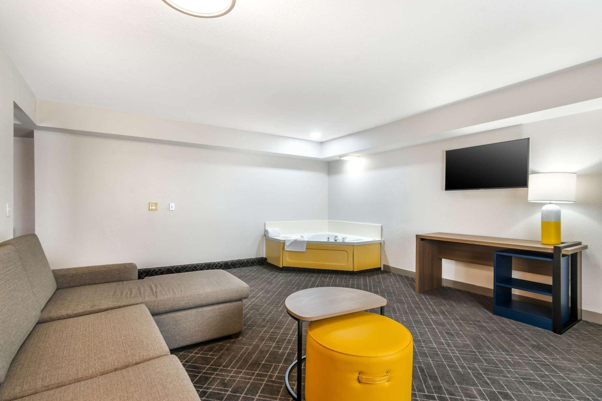 Comfort Inn & Suites St Louis - Честерфілд Екстер'єр фото