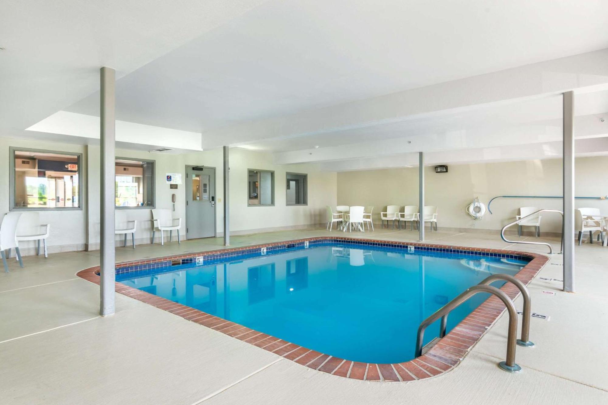 Comfort Inn & Suites St Louis - Честерфілд Екстер'єр фото