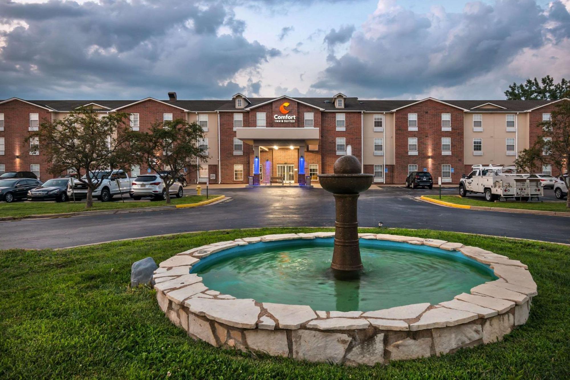 Comfort Inn & Suites St Louis - Честерфілд Екстер'єр фото